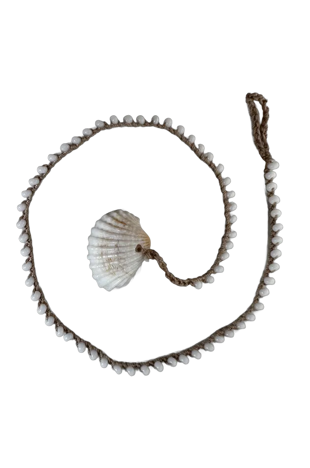 Cavigliera Bianca con ciondolo conchiglia