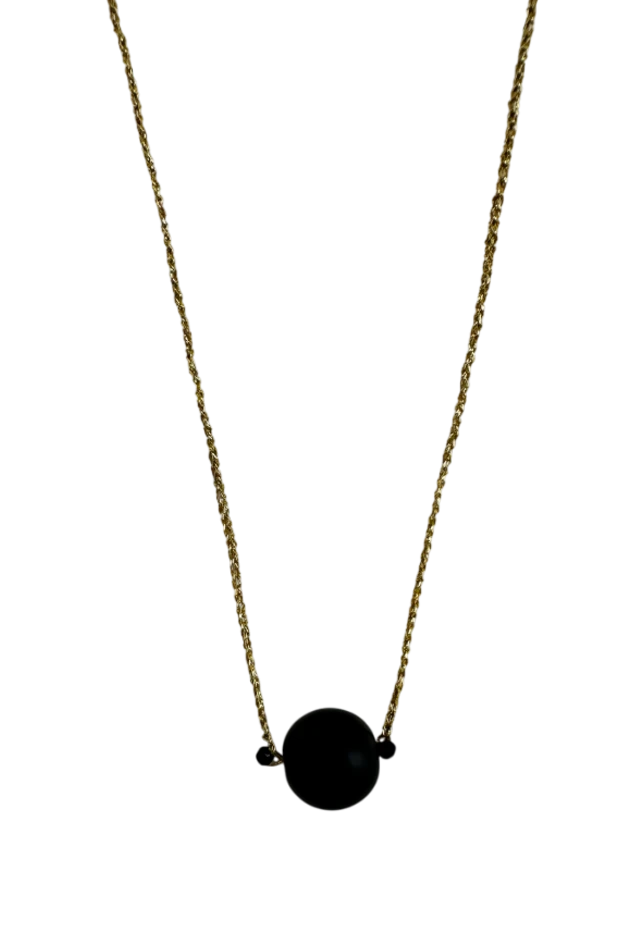 Collana con pendente_palla_nera